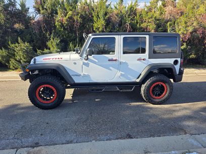 Used 2016 Jeep Wrangler Unlimited Rubicon w/ Connectivity Group