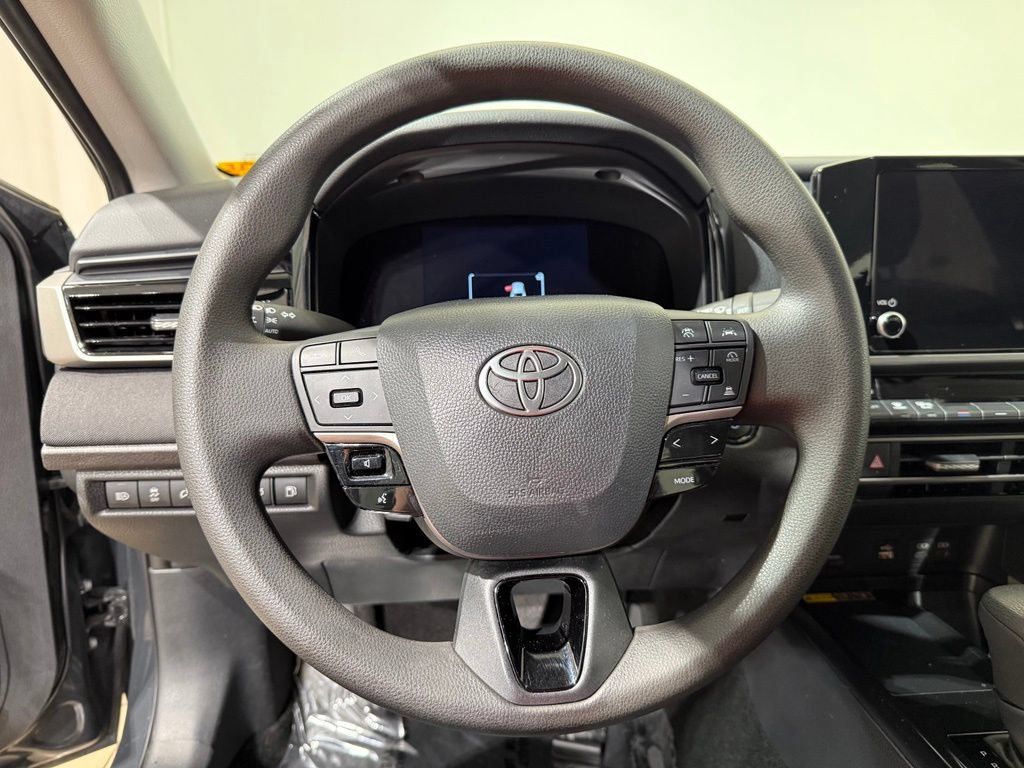 Used 2026 Toyota Camry LE FWD image 21