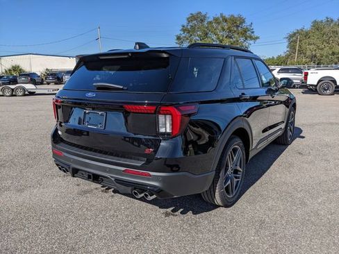 New 2026 Ford Explorer ST w/ Sun And Sound Package image 4