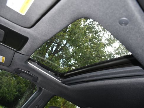 Used 2025 Honda CR-V Sport Touring image 7
