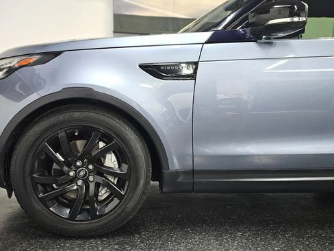 Used 2018 Land Rover Discovery HSE AWD/4WD image 19