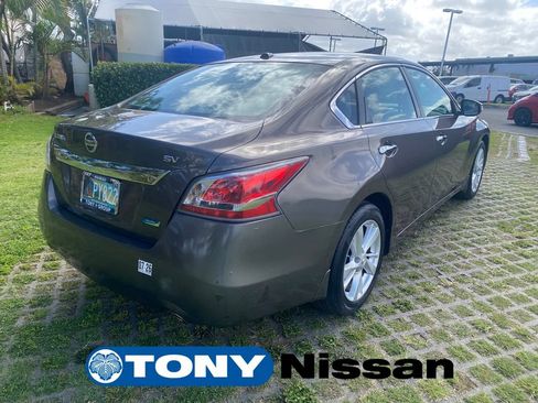 Used 2014 Nissan Altima 2.5 SV w/ Convenience Package FWD image 7