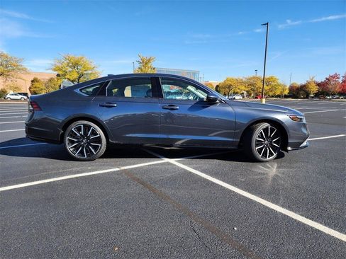 Used 2025 Honda Accord Touring image 20