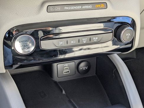 New 2026 Ford Escape SE w/ PHEV Premium Package image 23