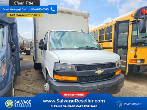 Used 2020 Chevrolet Express 4500 RWD image 5