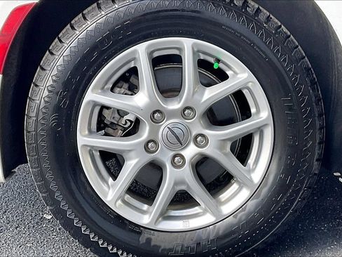 Used 2023 Chrysler Voyager LX FWD image 36