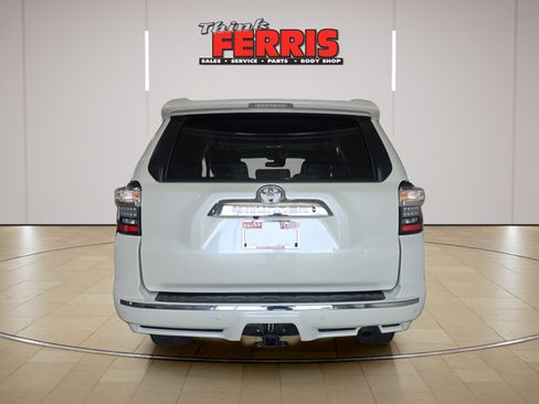 Used 2022 Toyota 4Runner Limited AWD/4WD image 4