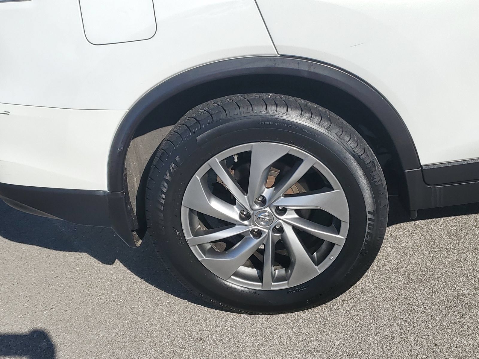 Used 2014 Nissan Rogue SL AWD/4WD image 5
