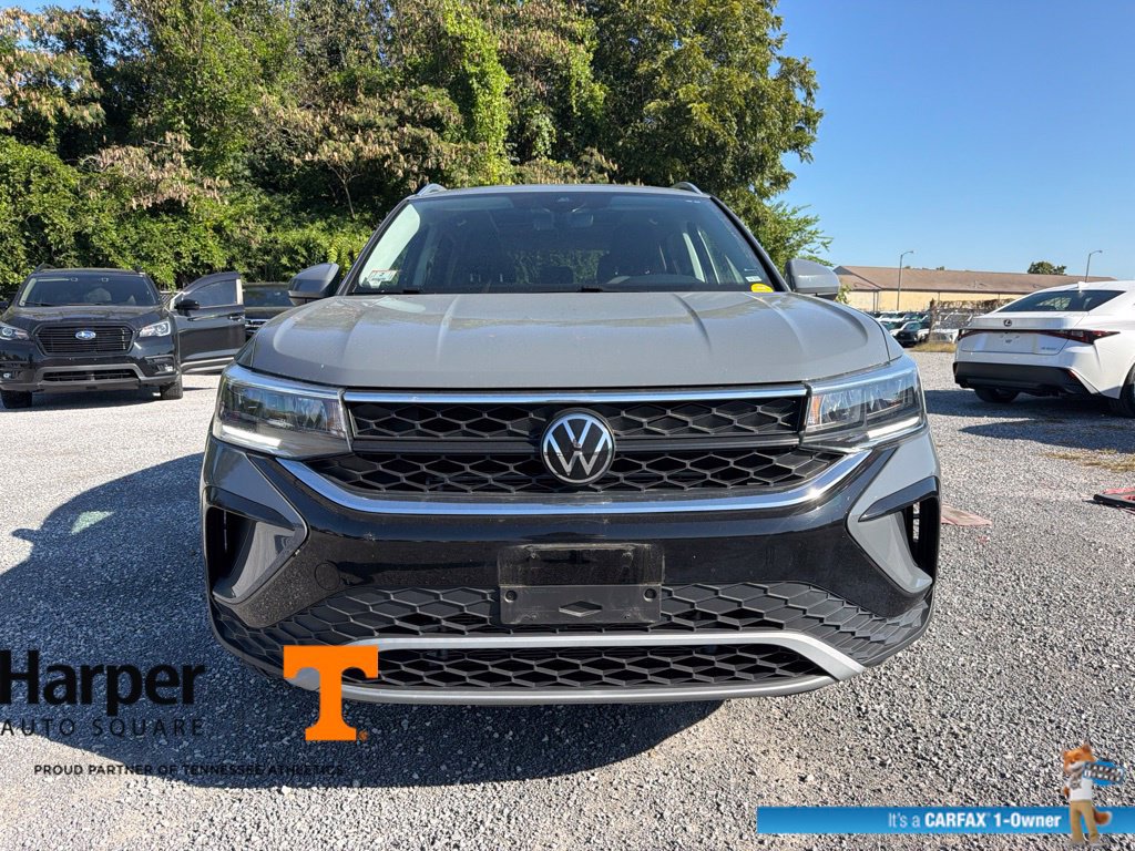 Used 2024 Volkswagen Taos SE AWD/4WD image 8