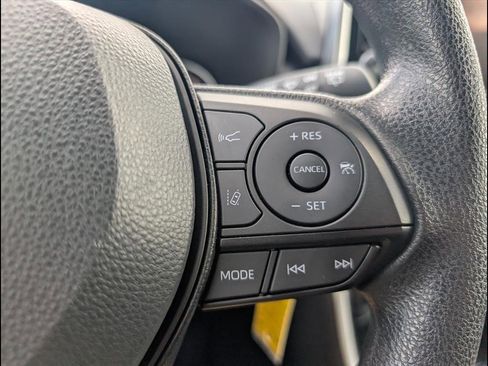 Used 2025 Toyota RAV4 LE image 14