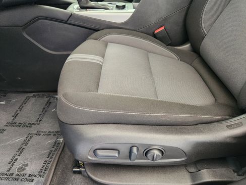 Certified 2025 Chevrolet Blazer LT AWD/4WD image 25