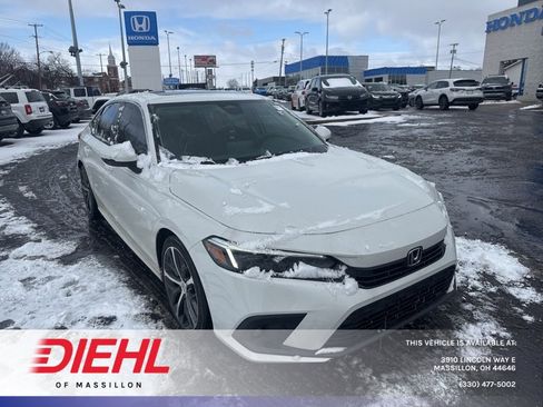 Used 2024 Honda Civic Touring image 1