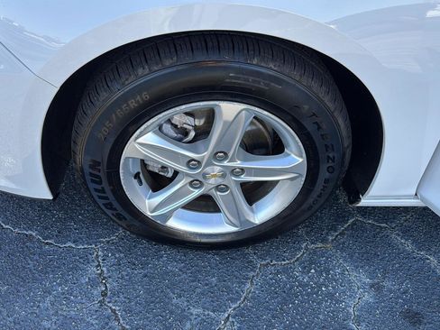 Certified 2024 Chevrolet Malibu LT image 32