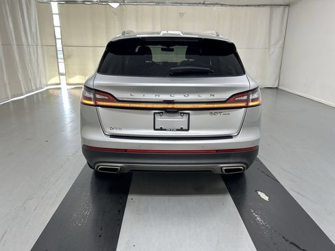Used 2019 Lincoln Nautilus Select AWD/4WD image 22