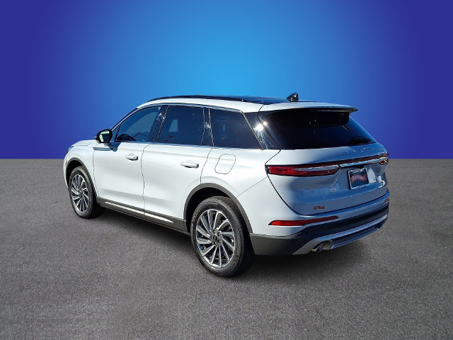 Certified 2025 Lincoln Corsair Reserve AWD/4WD image 6
