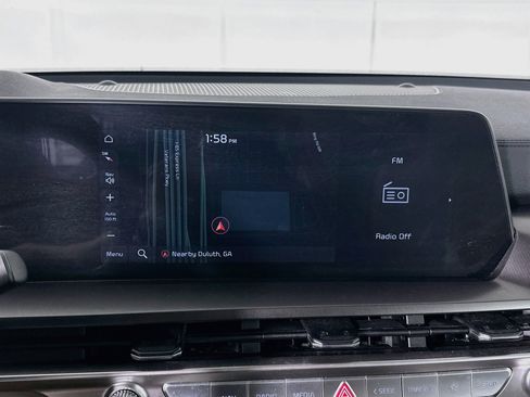 Used 2025 Kia Telluride S FWD image 22