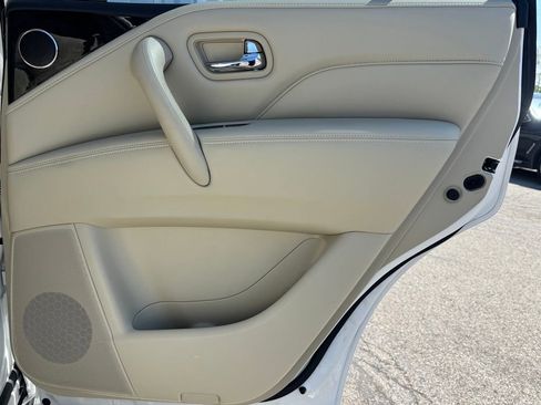Used 2024 INFINITI QX80 Luxe w/ Cargo Package AWD/4WD image 29