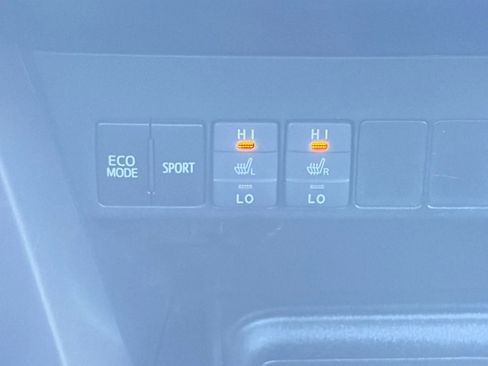 Used 2016 Toyota RAV4 SE AWD/4WD image 24