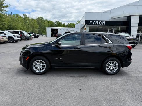 Used 2024 Chevrolet Equinox LT AWD/4WD image 2