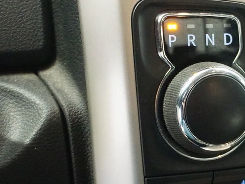 Used 2017 RAM 1500 Big Horn image 32