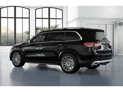 Used 2025 Mercedes-Benz GLS 580 4MATIC image 30