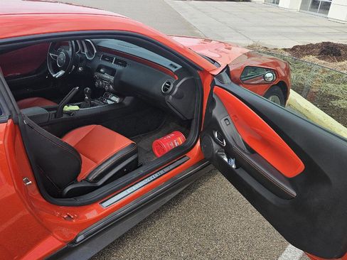 Used 2010 Chevrolet Camaro SS w/ LPO, Ground Effects Package image 16