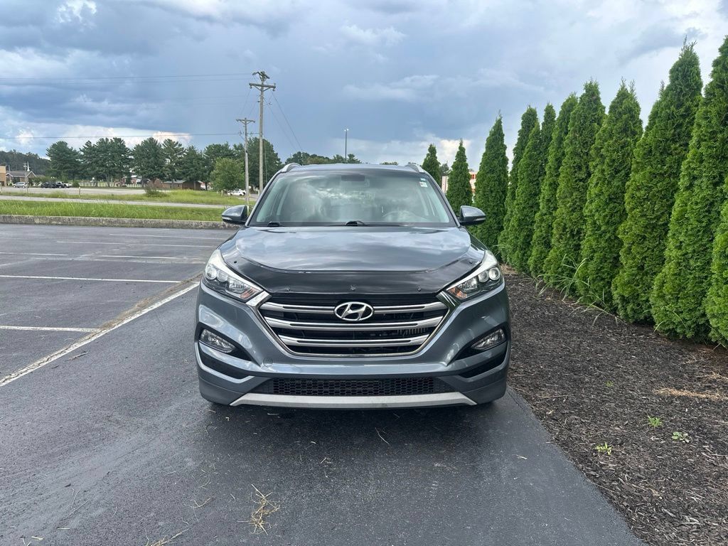 Used 2018 Hyundai Tucson Limited w/ Cargo Package FWD image 3
