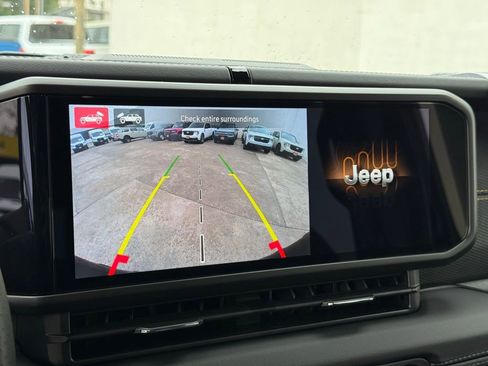 Used 2024 Jeep Wrangler Unlimited Rubicon 392 image 11