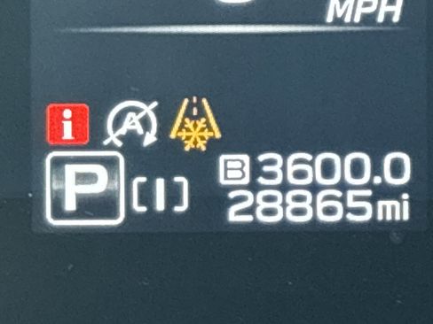 Used 2024 Subaru Crosstrek 2.0i Premium image 19