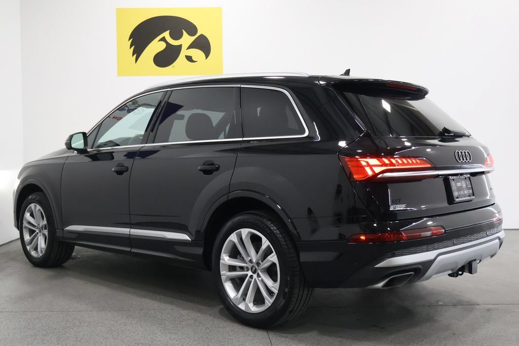 Used 2025 Audi Q7 3.0T Premium w/ Convenience Package AWD/4WD image 9
