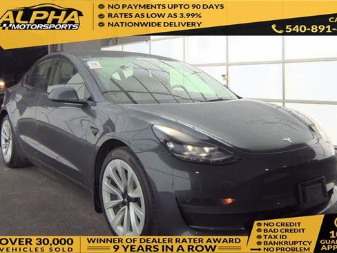 Used 2023 Tesla Model 3 Standard Range image 1