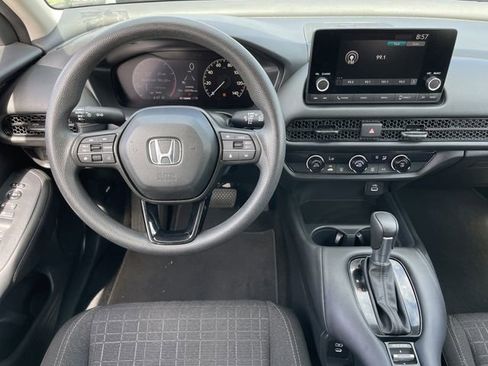 Used 2025 Honda HR-V LX image 10