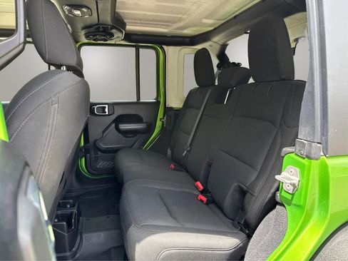 Used 2018 Jeep Wrangler Unlimited Sport S AWD/4WD image 10