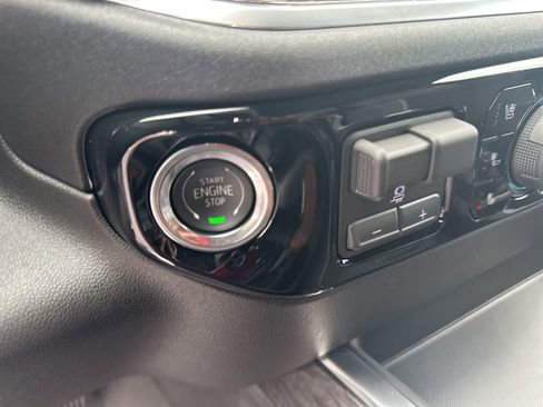 New 2026 Chevrolet Silverado 1500 LTZ w/ LTZ Premium Package image 17