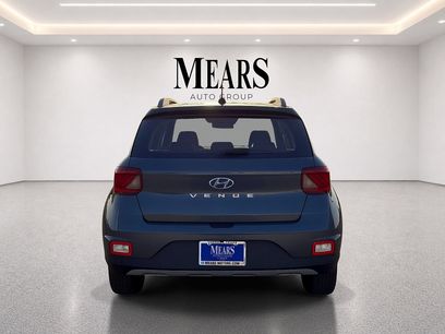Used 2025 Hyundai Venue SEL