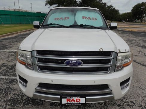 Used 2017 Ford Expedition EL Platinum RWD image 2