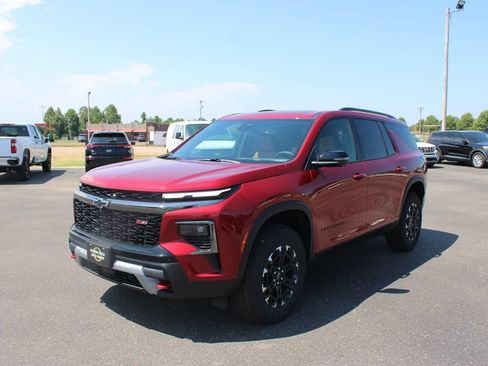 New 2027 Chevrolet Traverse Z71 w/ Enhanced Driving Package AWD/4WD image 4
