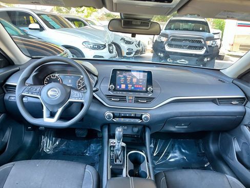 Used 2021 Nissan Altima 2.5 SV FWD image 17