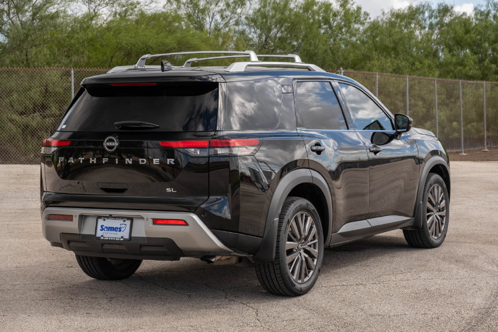 Used 2024 Nissan Pathfinder SL w/ SL Premium Package FWD image 8