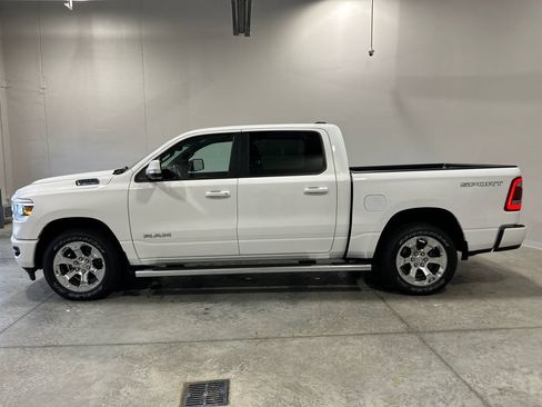 Used 2022 RAM 1500 Big Horn AWD/4WD image 9