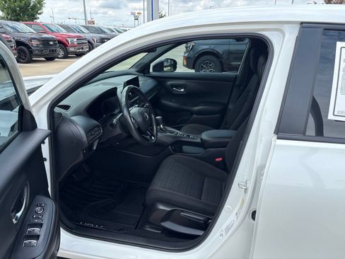 Used 2023 Honda HR-V Sport image 15