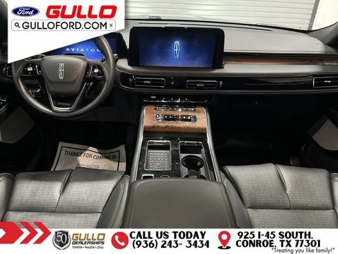 Used 2025 Lincoln Aviator Black Label AWD/4WD image 11