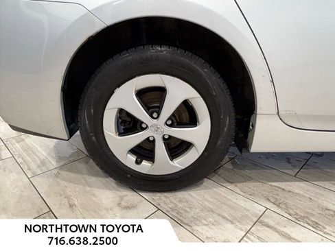Used 2014 Toyota Prius Two image 12