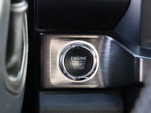 Certified 2024 Ford F250 Lariat w/ Lariat Ultimate Package AWD/4WD image 33