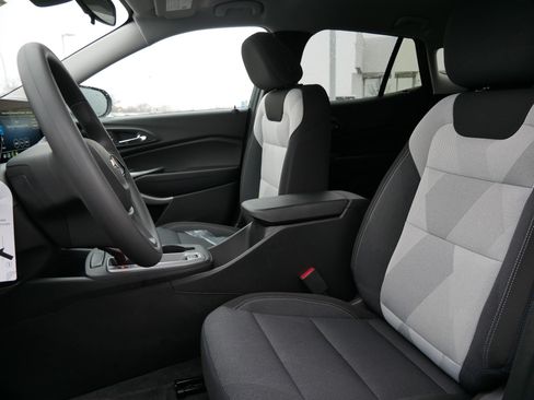 New 2026 Chevrolet Trax LS w/ LS Convenience Package image 4