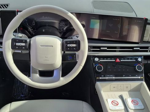 New 2026 Hyundai Santa Fe SE FWD image 4