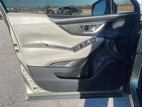 Used 2019 Subaru Forester Limited w/ Popular Package #3 image 20