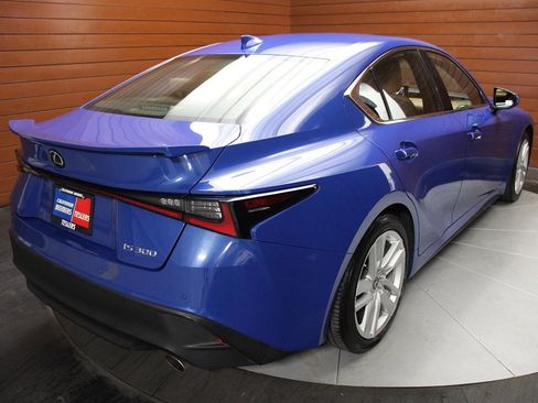 Used 2021 Lexus IS 300 w/ Comfort Package RWD image 16