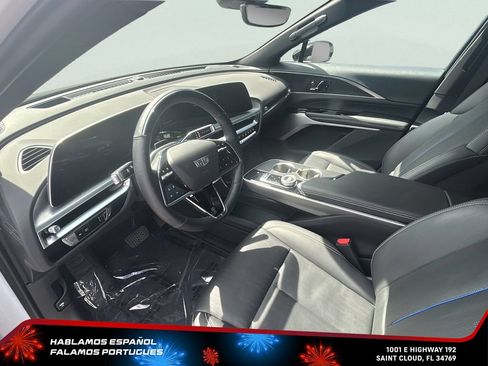 Certified 2025 Cadillac Lyriq Luxury AWD/4WD image 13