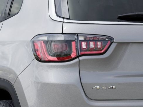 New 2026 Jeep Compass Limited AWD/4WD image 9